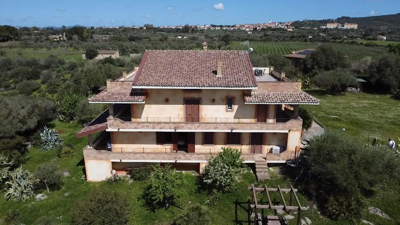 Welcomely - Villa Pala Venalza Olmedo Apartment