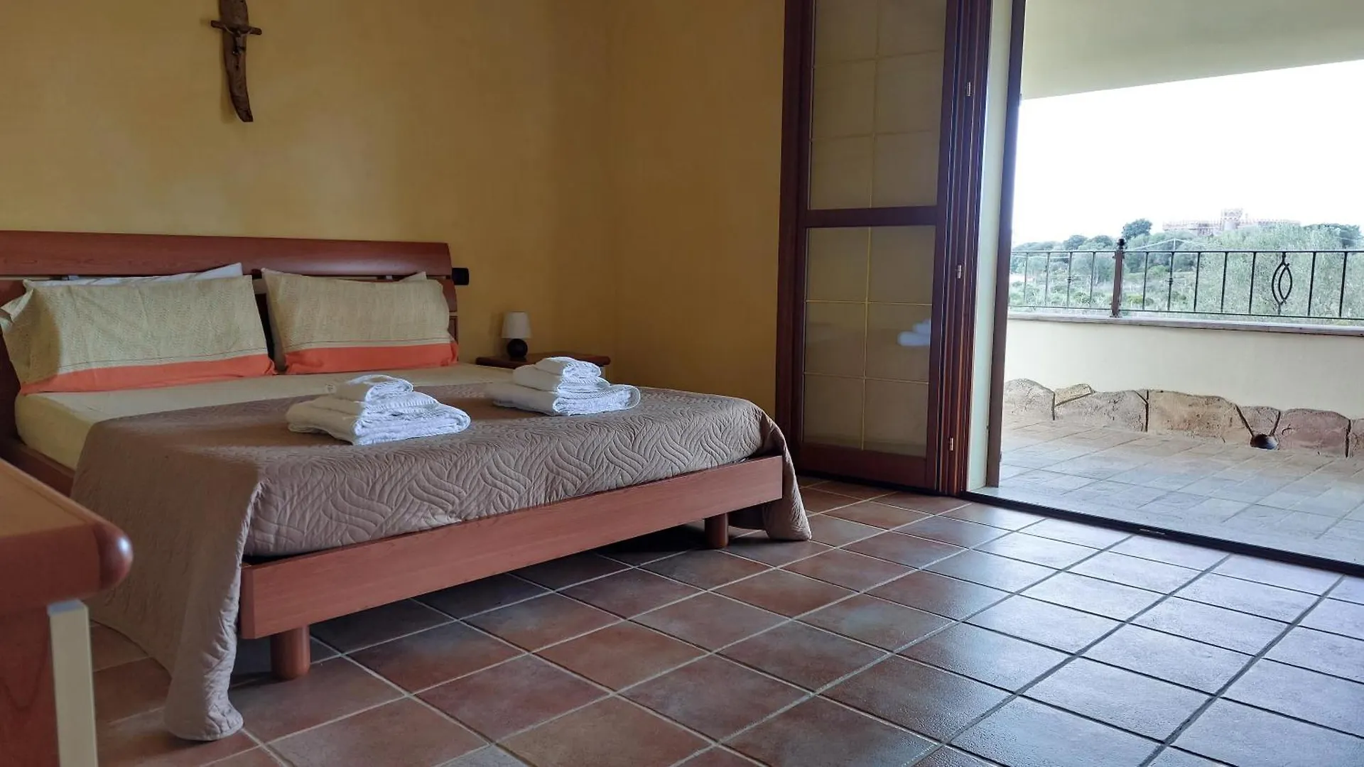Welcomely - Villa Pala Venalza Olmedo Italy